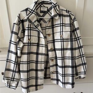 American Eagle Outfitters Cream and Black Plaid Shirt